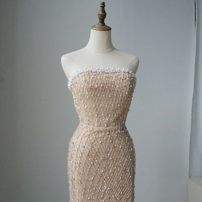 2025 Elegant White Nude Arabic Evening Gown Beaded Dress with Gloves for Formal Occasion