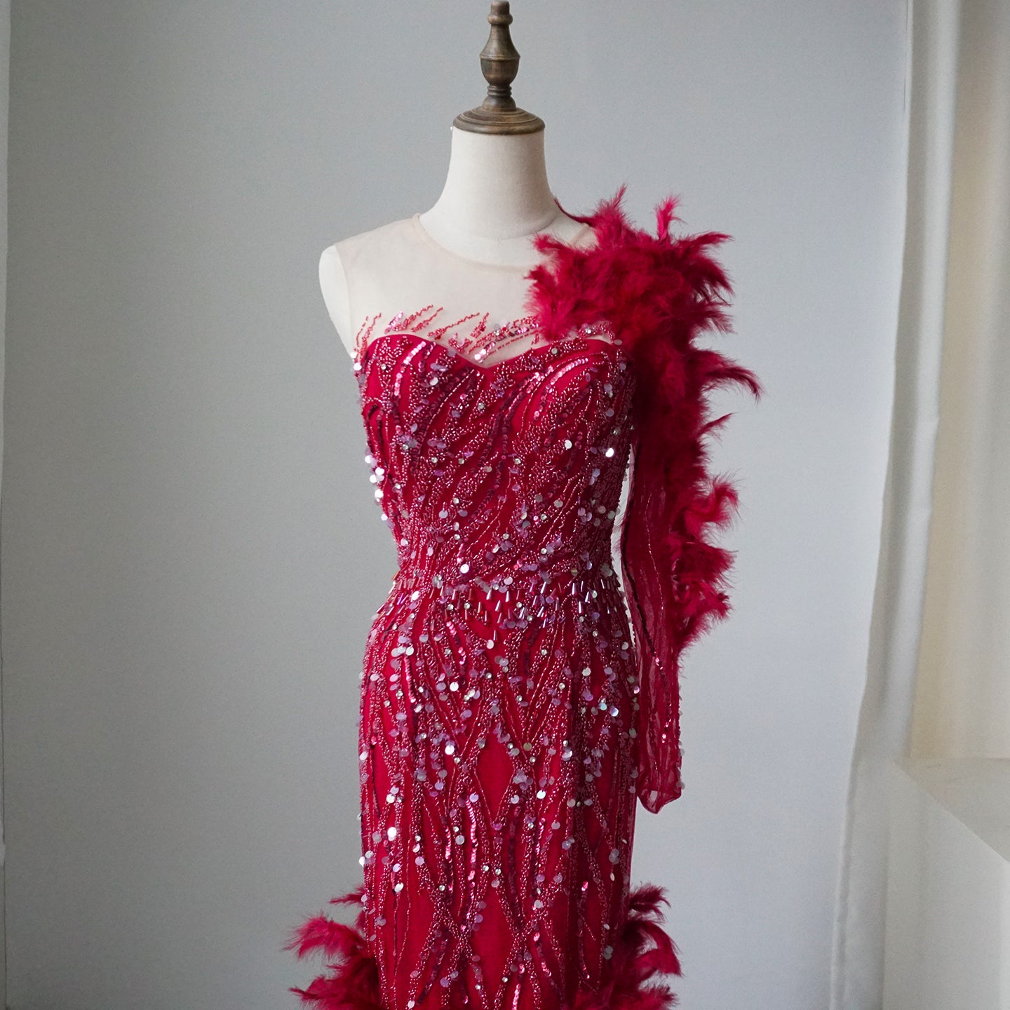 Alacati Arabic Wine Red Mermaid Luxury Evening Dresses Gowns Feathers Beading Elegant For Woman wedding Party 2025 ED500770